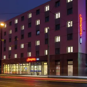 מלון Hampton By Hilton Center