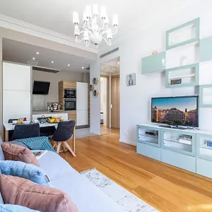 Joffre 49-d - Charming 2 Bedroom - Carre D'or , Nizza Francia